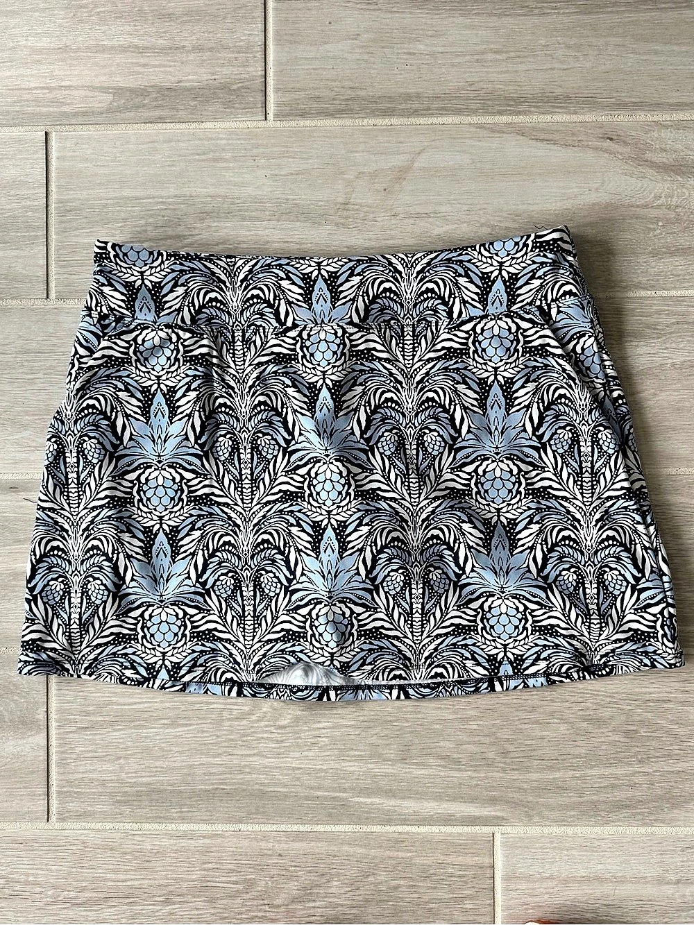 Tommy Bahama Floral Skort